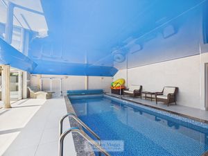 Photo 2- click for photo gallery